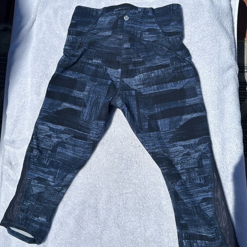 Lululemon Crop Leggings Blue Print